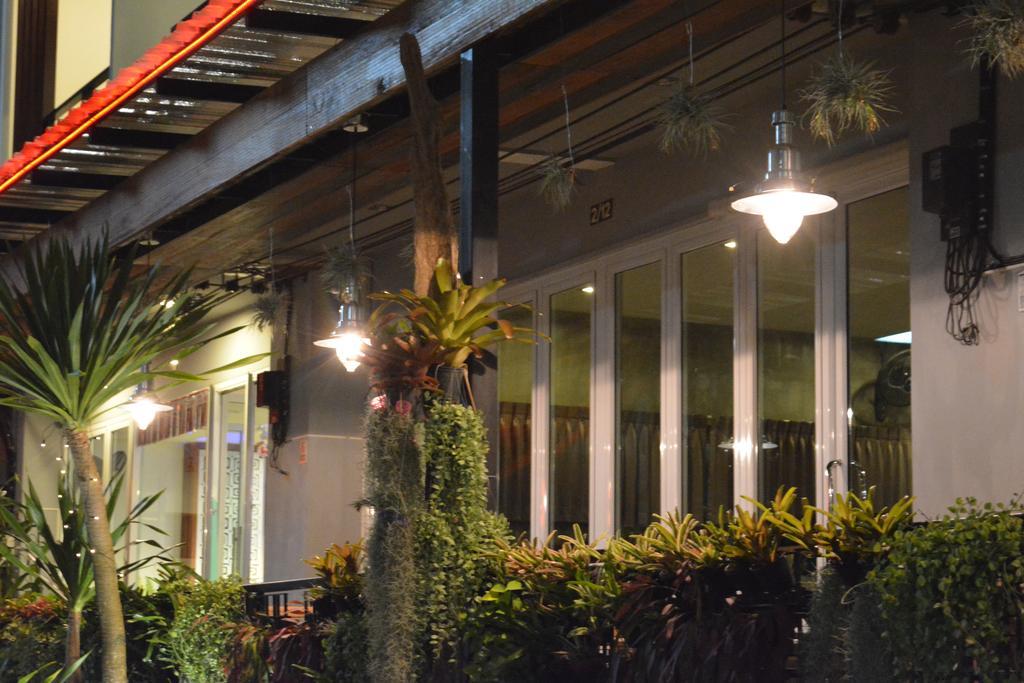 Krabi Inn & Omm Buitenkant foto